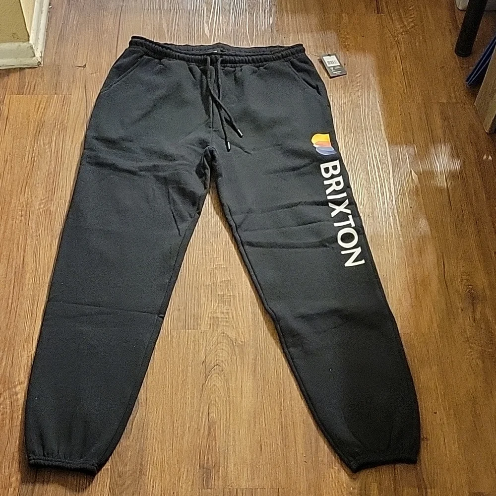 NWT Men's Black Brixton "Alton Line Fleece Jogger" comes in various sizes - Picture 1 of 7